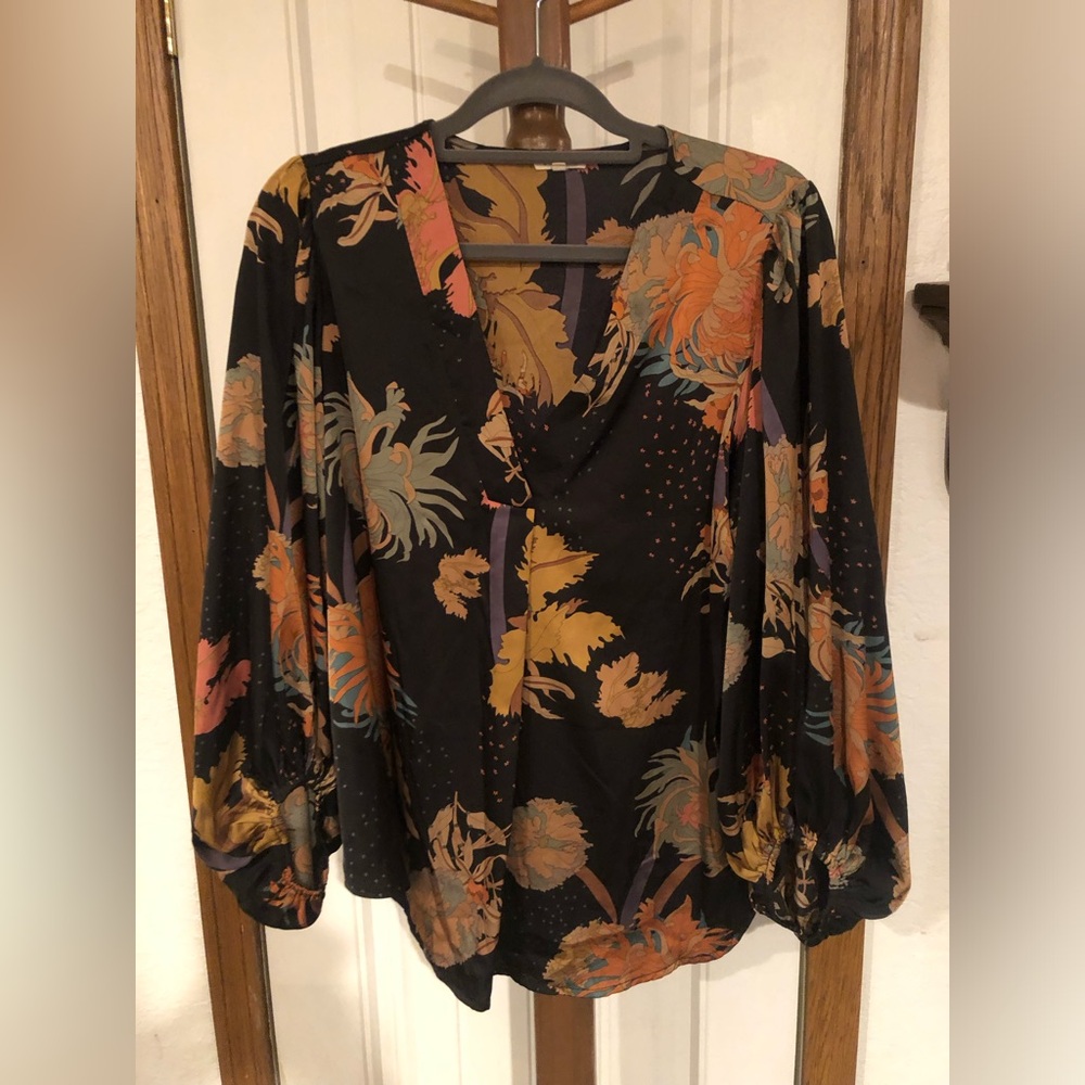 JODIFL Black Blouse with Bold Floral Print